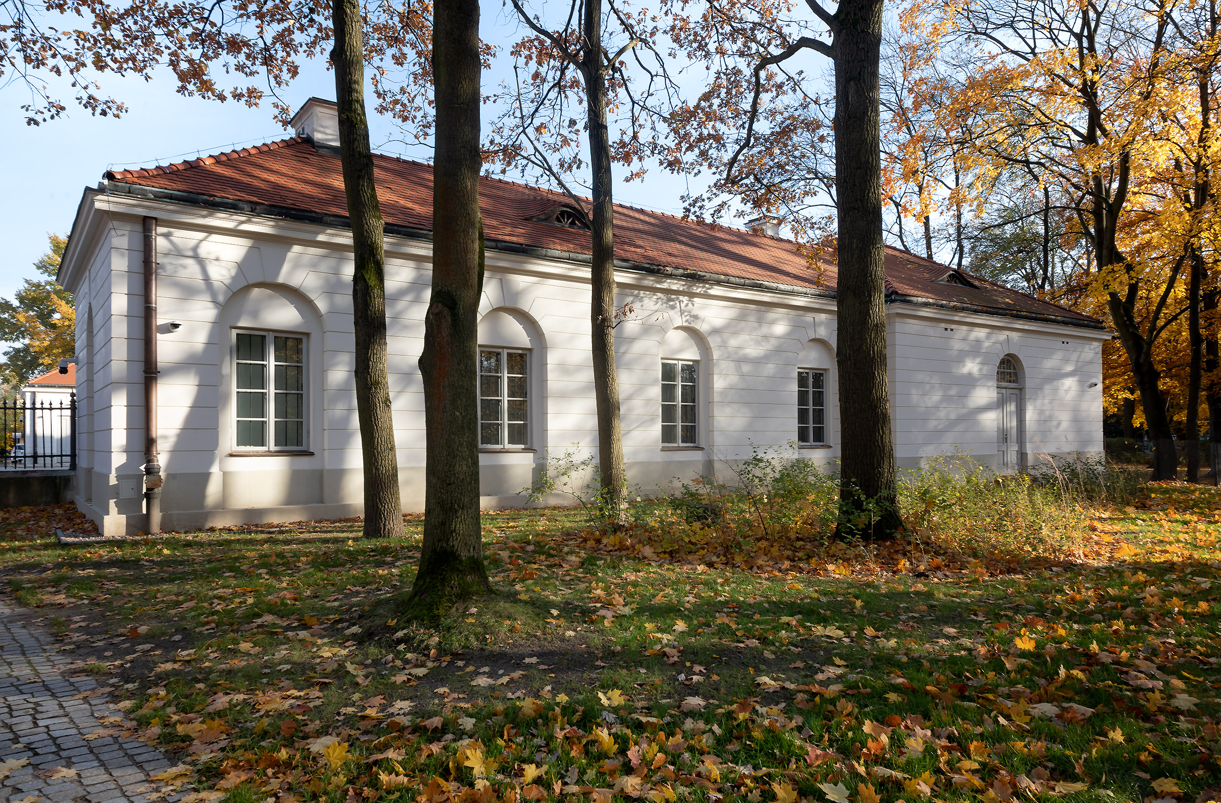 Stajni Kubickiego na terenie Muzeum Łazienki Królewskie w Warszawie